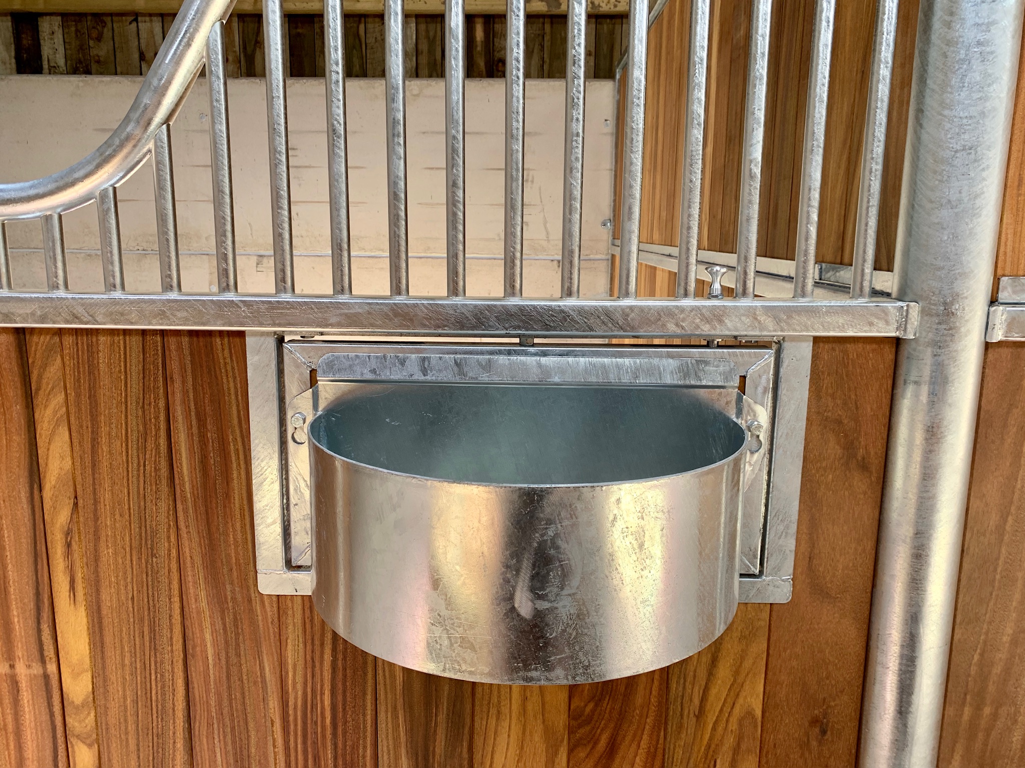 Accessories available and visible in picture on our internal stables