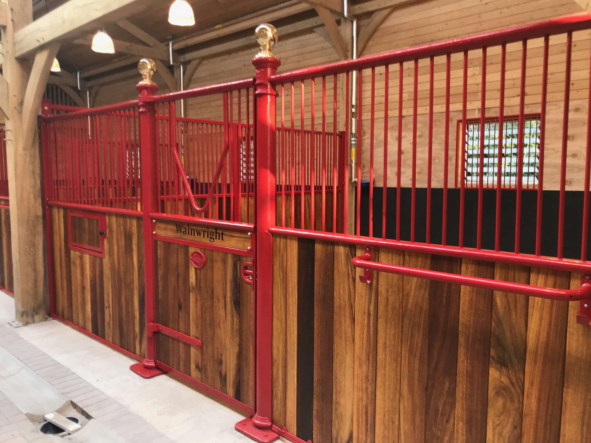 Hand Painted internal stables with cast iron material
